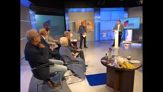 Маска, санитайзер, необычные коврики и перчатки – омские журналисты на себе проверили безопасность избирательных участков накануне голосования за поправки в Конституцию