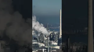 كيف يتم تصنيع البنزين داخل المصنع Gasoline Factory البنزين الوقود البترول Gasoline وقود 