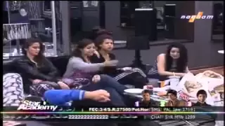 نينا تقلد ساره وتغني بصوت رائع وليان ونسمه يمدحوها 