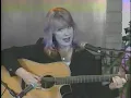 Nancy Wilson demonstrates the intro to Crazy On You
