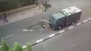 اثبت مكانك هنا عنوانك   دندنها
