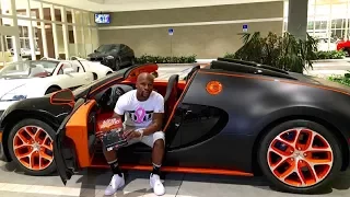 floyd mayweather shows off his money jewelry and life style with the money team in los vegas