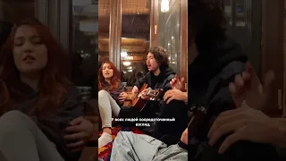 Подписал на свой лейбл парня с ангельским голосом