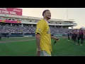 Kane Brown "Miles On It" LIVE Performance! | The Savannah Bananas