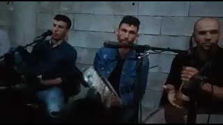 العين دامعة والقلب جربح مهموم 