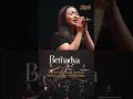 Lagu Lagu paling menyedihkan! yang pernah Bernadya tulis