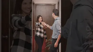 تصافحك اليدين ولا تحس انها بعدك يدين 