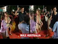 Download Lagu TAK DISANGKA PASANGAN BULE INI TIBA TIBA IKUT JOGET DI TENGAH SONTAK BIKIN WARGA HEBOH