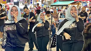 yanti dari dumai indonesia tampil memukau penonton dia bawak lagu ella sembilu boleh tahan vocal 