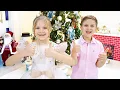 Download Lagu Roma and Diana are getting ready for Christmas