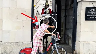 LEAVE MY HORSE ALONE 😡 😤 | Horse Guards, Royal guard, Kings Guard, Horse, London, 2024