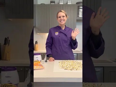 Tips and Tricks for Using Wilton Candy Melts at Halloween