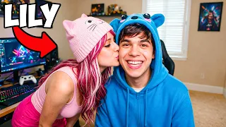 We re DATING