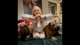 Carmen Kubska with  Sia Snowman for you at Merry Christmas time