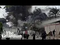 Download Lagu Palestinians flee after Israeli airstrike in Deir al-Balah, Gaza