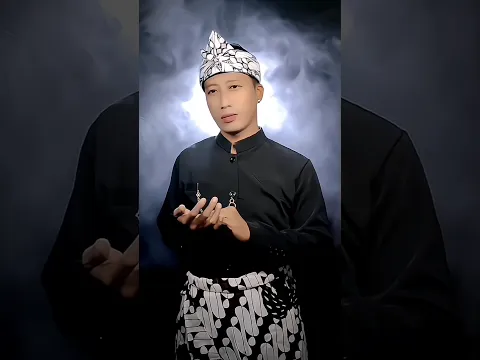 Coba Tebak Aku Pakai Baju Adat Apa Gaes,,,? Komen Ya #shorts #fashion