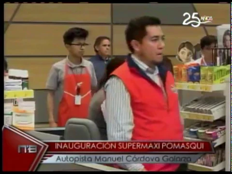 Inauguración Supermaxi Pomasqui autopista Manuel Córdova Galarza