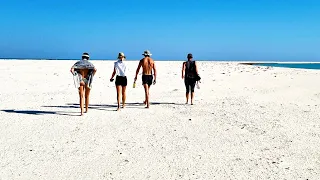 Remote Island Life sailing Mermaid reef to free diving the aquarium – Ep 125