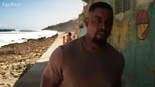 مشهد من فيلم Falcon Rising عندما كان يبحث عن من قتل اخته 