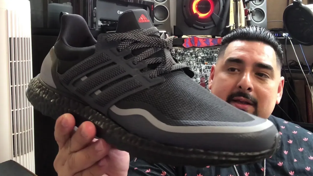 ADIDAS ULTRABOOST 3.0 TRIPLE BLACK REVIEW. 