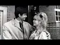 Lagu 1964 - Une ravissante idiote - Brigitte Bardot