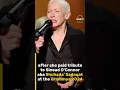 Lagu Grammys 2024: Moment Annie Lennox calls for a ceasefire in Gaza during Sinead O'Connor tribute