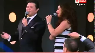الفنان الجميل هانى شاكر يغنى لأول مرة أغنية شعبى أه يا دنيا مع  بوسى دندنها