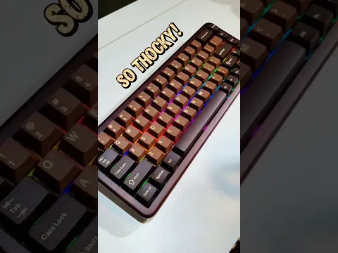 This Wooden Keyboard Sounds Amazing! 🤎 (Yunzii Wood68)