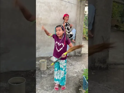 Brother sister fight for rakhi gift 🎁 😜😂 #funny #trending #viralshorts