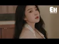 郁可唯/早安 - 詩仙 (《大奉打更人》電視劇如夢情歌)『想念你要怎麼說最詩意，曾經飽讀過 陸游 白居易，奈何連詩仙見你也無從提筆。』【動態歌詞MV】