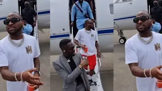davido and crew touch down abuja for rick rose show another big hit