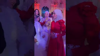 اه لو لعبت يازهر    دندنها