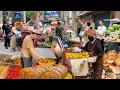 Download Lagu 古都西安的熱鬧早市，碳水天堂，價錢感人：熱氣騰騰的胡辣湯；香氣撲鼻的宮廷牛肉餅；現包現蒸的老麵包子；口感軟糯帶有棗香的甑糕；薄皮大餡的菜盒；酥脆健康的雜糧煎餅；還有河北驢肉火燒和河南鷄蛋灌餅