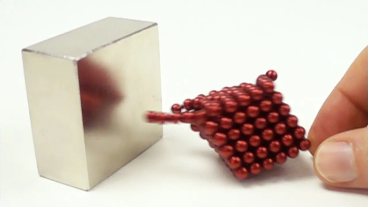 Magnet Collision in Slow Motion | Magnetic Games