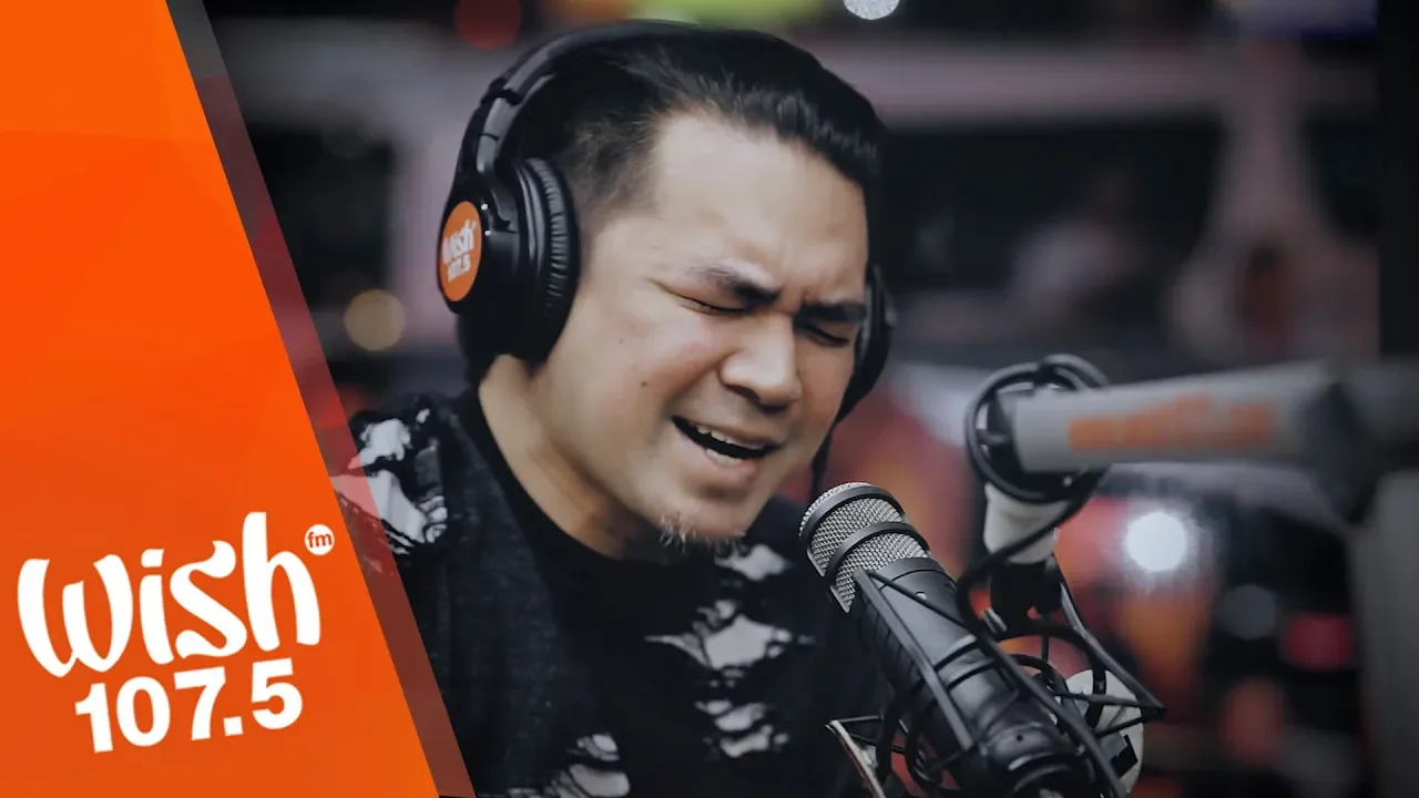 Cueshé performs “Ulan” LIVE on Wish 107.5 Bus