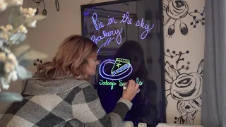 LED Message Writing Board - 32 x24 Flashing Illuminated Erasable Neon Sign with 8 Fluorescent
