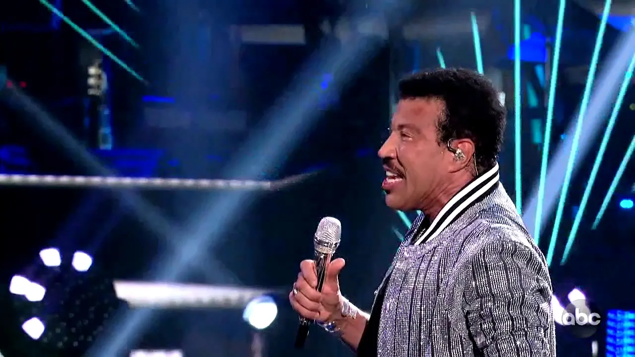 Lionel Richie Dancing On The Ceiling American Idol Finale 2019
