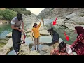Download Lagu From Fishing to Reunion: Vali \u0026 His Nomadic Love🏔🐟🤰