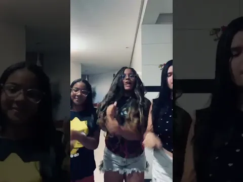 Uma dancinha pra animar #youtubeshorts #trending #viral