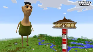 SURVIVING FROM GIANT HAMOOD HABIBI in Minecraft - Gameplay