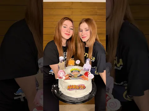 Haciéndonos un pastel con temática ❤️🎂 Muchas gracias por los 13 M, los queremos mucho 😭