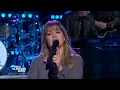 Kelly Clarkson - Used To Be Young (Cover Miley Cyrus) (Live on The Kelly Clarkson Show)
