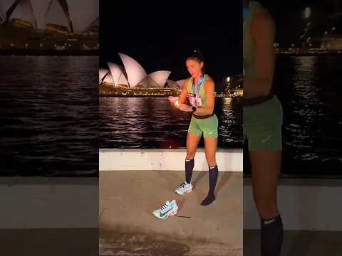 SYDNEY MARATHON makes your SHOES EXPLODE 💥 and your LEGS too 😂🎆 #running #marathon #funny
