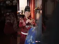 窮小夥穿越成王府世子，開局就被抄家？豈料他帶著現代學識一路壯大實力，推翻皇朝，美豔女帝下跪迎接！