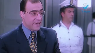 أول يوم للمبي وهو مدير سجن 