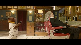 PADDINGTON 2 - Extrait "Barbier" VF - Avec Hugh Grant et Hugh Bonneville (2017)