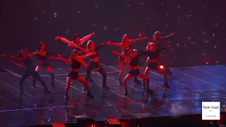 حفل بلاك بينك رقص على Shots 