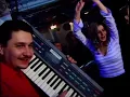 Download Lagu Iasnita Paletici - Încă mai sper ca o nebună (Luda za tobom)