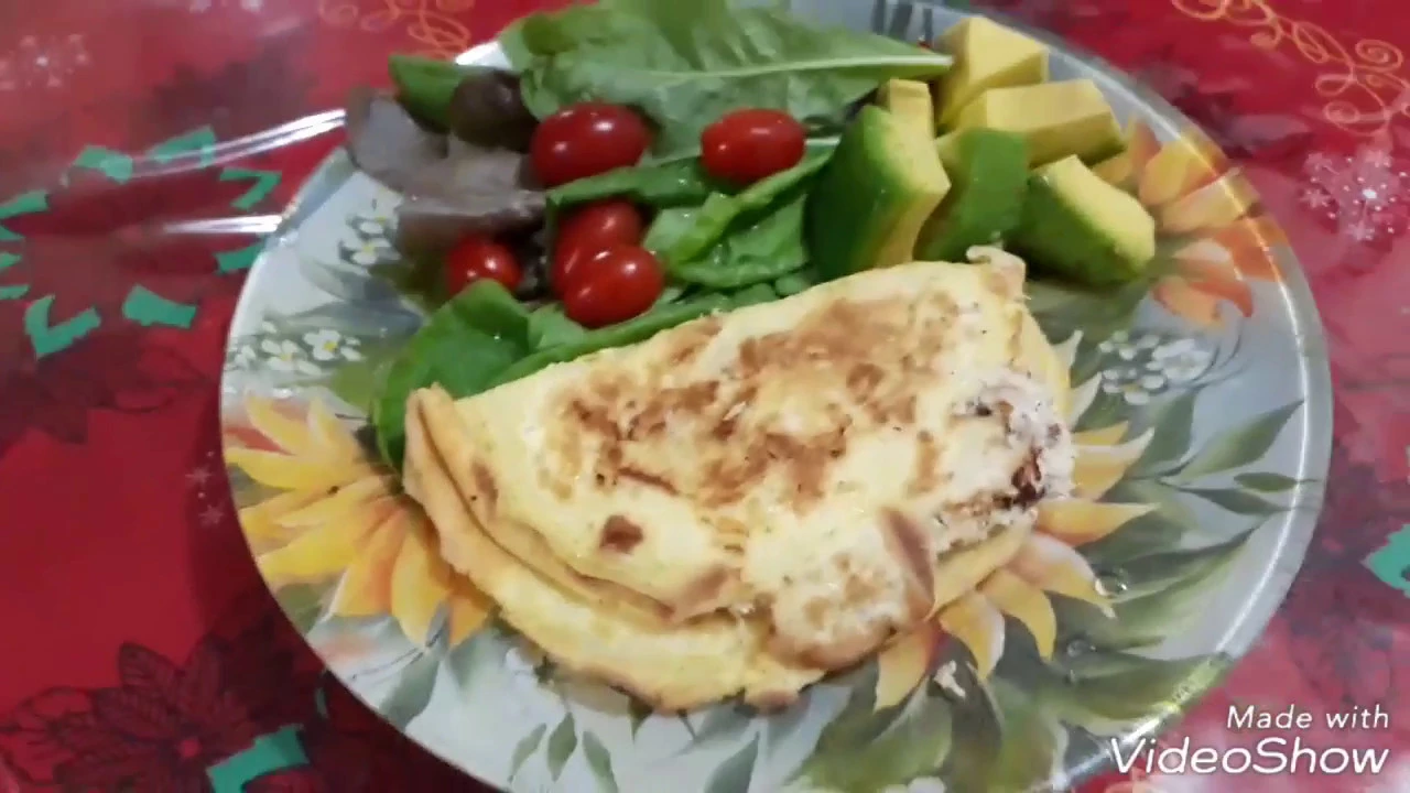 CREPIOCA RECHEADA COM PEITO DE FRANGO VOVÓ ELENITA