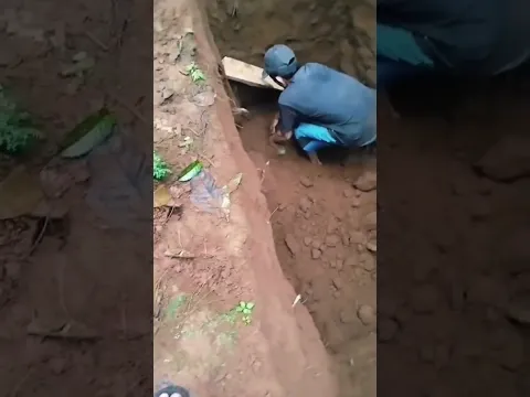 Iseng di Dalam Kubur, Berujung Nyaris Terkubur Hidup-Hidup 😨”